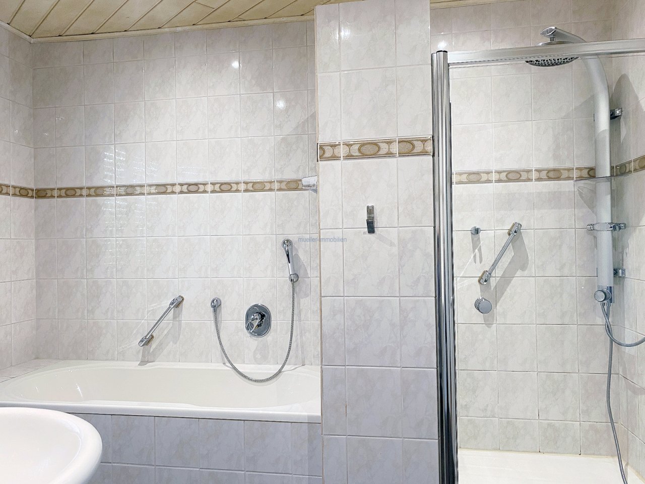 Badezimmer Bild 2